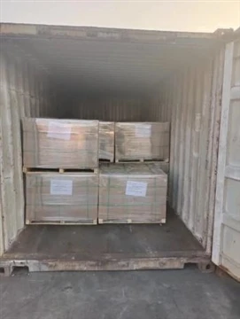 EL CLIENT A MALÀSIA VA COMANDAR CONTENIDORS DE 4 * 20GP MAÓ D'ALUMINA REFRACT...